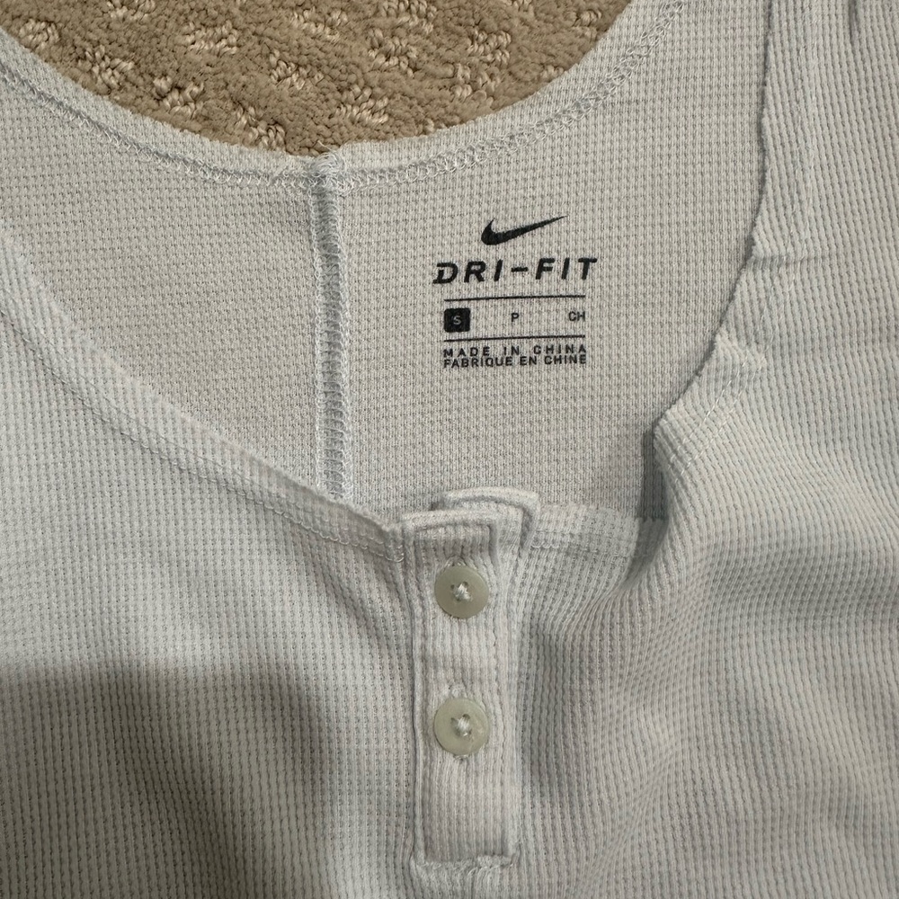 Nike Dri-FIT Men's Casual White Button‎ Down Shirt